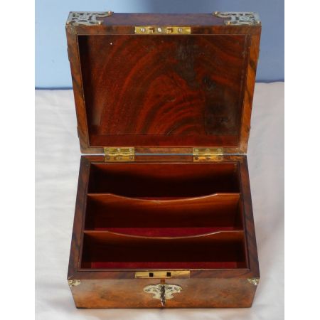 Viktorianisches original antikes Schmuckkästchen, 1850, Walnuss