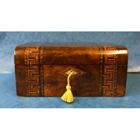 Original antikes viktorianisches Kästchen, Walnuss, 19. Jahrhundert