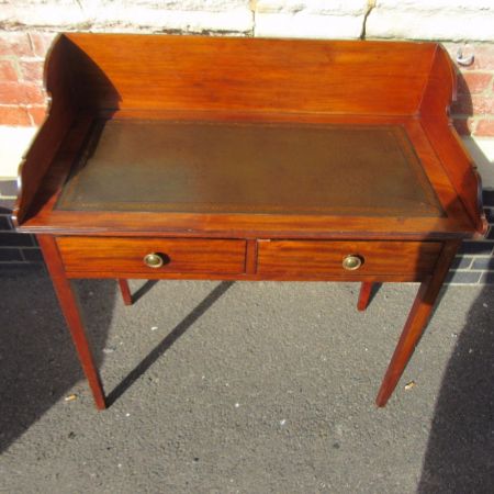 Georgianischer original antiker Mahagoni Schreibtisch, 18. Jahrhundert