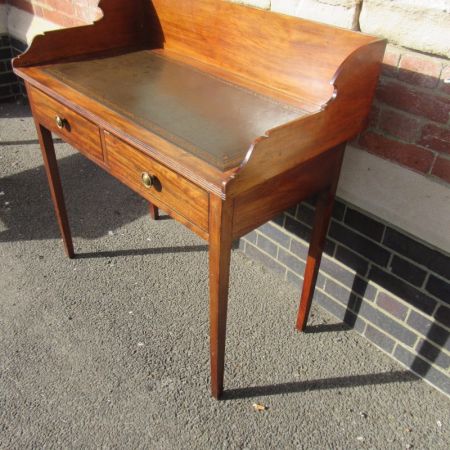 Georgianischer original antiker Mahagoni Schreibtisch, 18. Jahrhundert