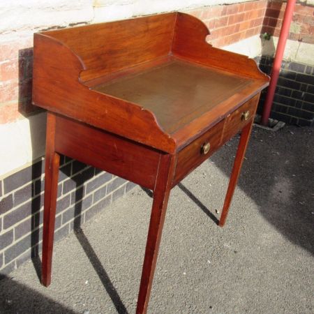 Georgianischer original antiker Mahagoni Schreibtisch, 18. Jahrhundert