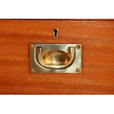 Antiker Pedestal Desk von Waring and Gillow, Militärstil, 1920