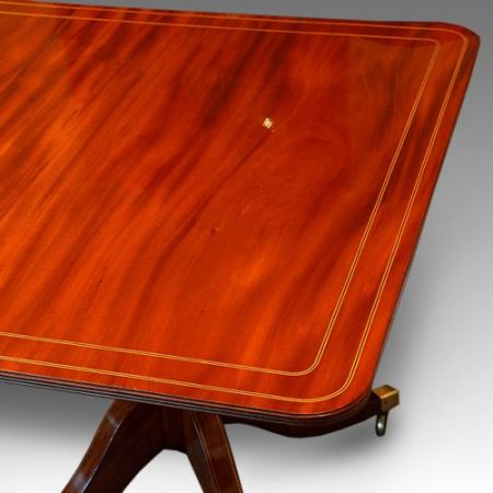 Original antiker Regency Stil Esstisch aus Mahagoni, 1920