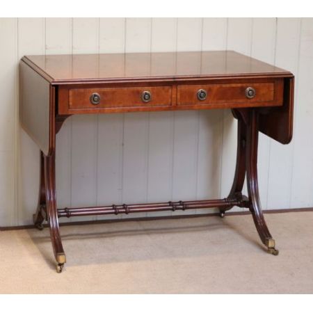 Hübscher antiker Regency Stil Esstisch, Mahagoni, 1920