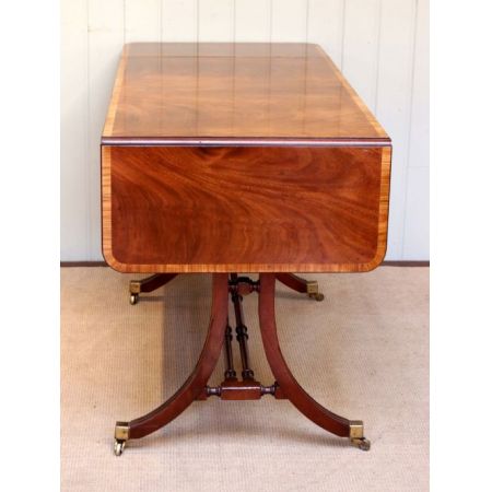 Hübscher antiker Regency Stil Esstisch, Mahagoni, 1920