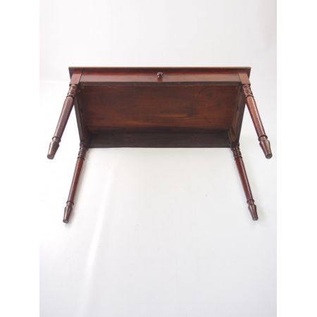 Viktorianischer antiker Schreibtisch, Mahagoni ca 1850