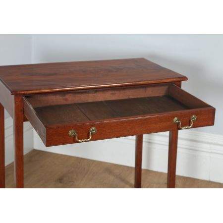 Massiver original antiker Georgianischer Beistelltisch aus Mahagoni, 1790