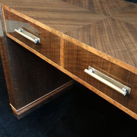 Antiker Art Deco Beistelltisch, Walnuss, 1930