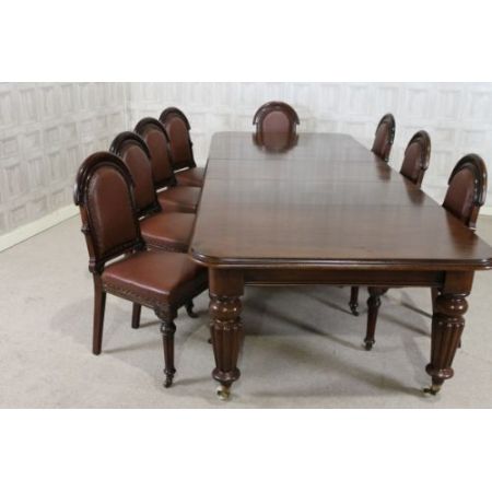 Ausziehbarer Original antiker Mahagoni Esstisch mit Stühlen