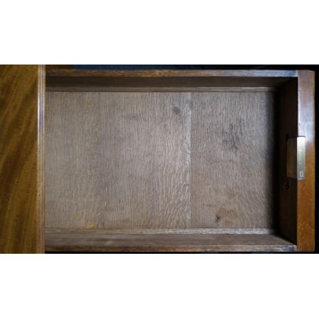 Robuster Mahagoni Schreibtisch, 5 Schubladen, Original 1930