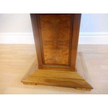 Antiker Art Deco Esstisch aus massivem Walnussholz, 1920