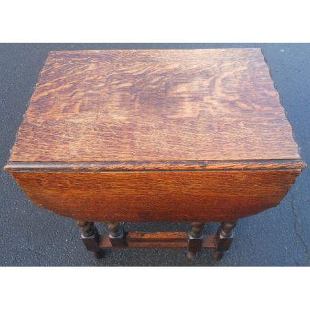 Antiker Eichentisch original englisch für 4 Personen, 1920