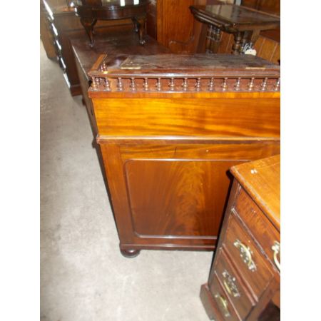 Viktorianischer Mahagoni Davenport Schreibtisch aus dem 19. JH mit verschiebbarer Oberfläche