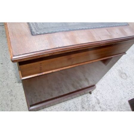 Säulentisch aus dem späten 19. JH in Mahagoni