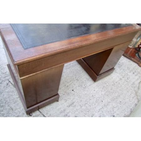 Säulentisch aus dem späten 19. JH in Mahagoni