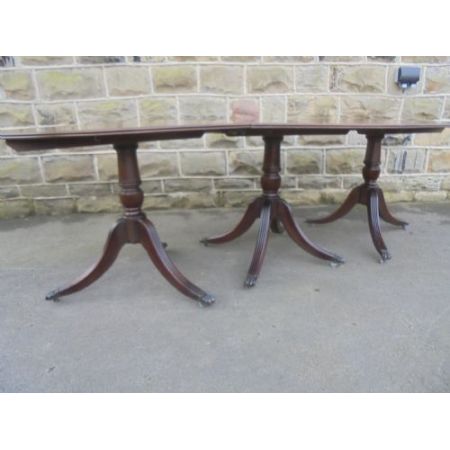 Englischer original antiker Esstisch, Mahagoni, auf drei Beinen, 1910