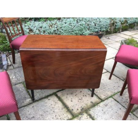 Kleiner Original antiker Georgian Esstisch, Mahagoni, 18. Jahrhundert