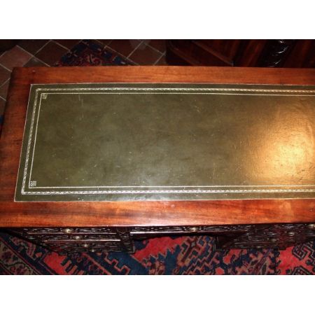 Viktorianischer antiker, geschnitzter Mahagonischreibtisch, Pedestal Desk, Ledertop, Viktorianisch 19. Jahrhundert