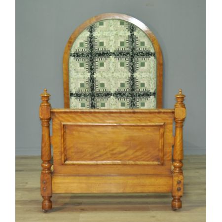 Attraktives großes Bett, Viktorianisch 19. Jahrhundert, Mahagoni