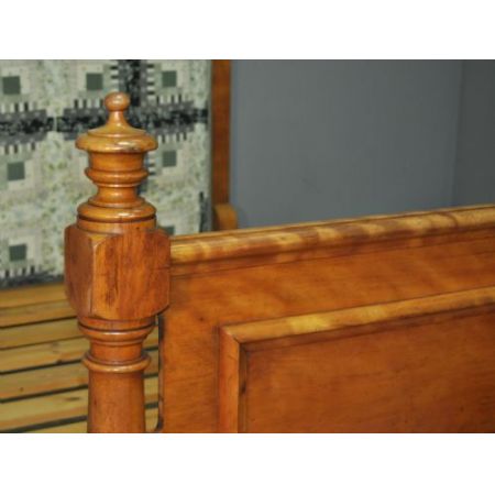 Attraktives großes Bett, Viktorianisch 19. Jahrhundert, Mahagoni