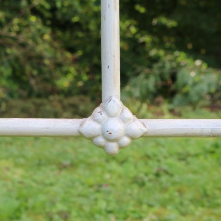 Tolles Einzelbett mit Original Handbemalung, komplett aus Eisen und Messing, 1890