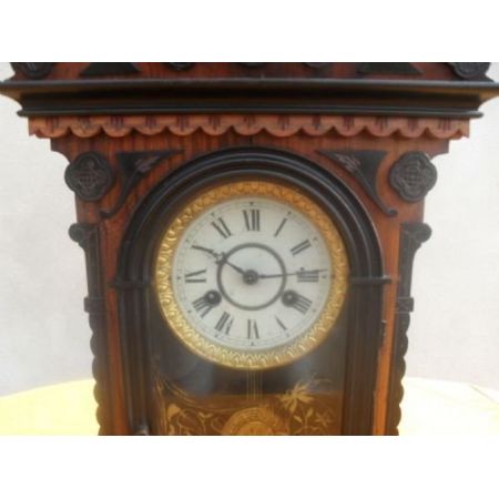 Antike Walnuss Kaminuhr, 19. Jahrhundert, ebonisiert und geschnitzt, deutsch