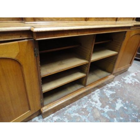 Hochwertiges Breakfront Bücherregal Eiche, 19. Jahrhundert