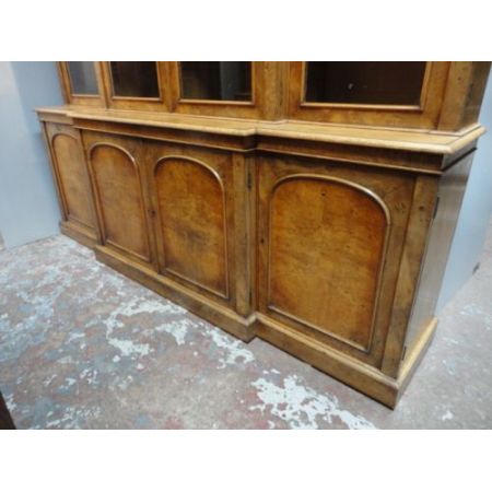 Hochwertiges Breakfront Bücherregal Eiche, 19. Jahrhundert