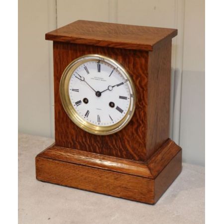 Feine, wundervolle Kaminuhr, Eiche, England 1870