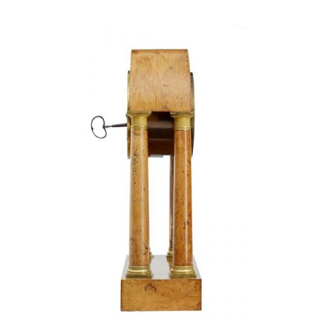 Englische antike Nussbaum Kaminuhr, 1860