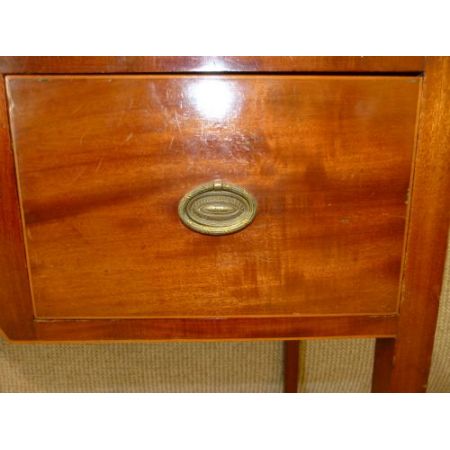 Mahagoni Beistelltisch von ca. 1800