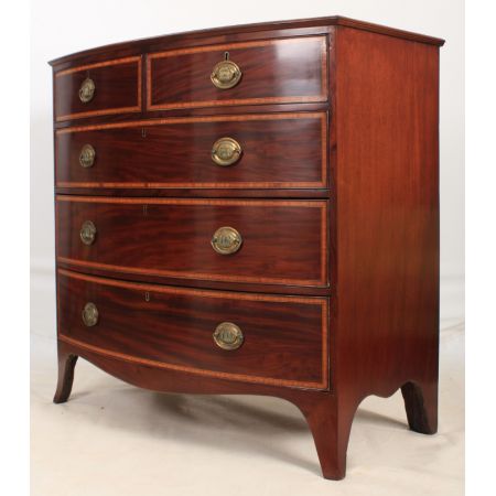 Original englische Regency Mahagoni Kommode massiv mit gebogener Front 