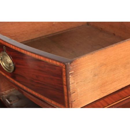 Original englische Regency Mahagoni Kommode massiv mit gebogener Front 