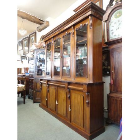 Englischer viktorianischer Breakfront Bücherschrank Massives Mahagoni antik 1850