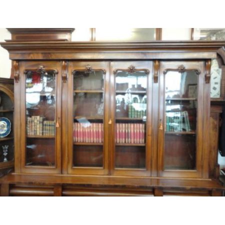 Englischer viktorianischer Breakfront Bücherschrank Massives Mahagoni antik 1850