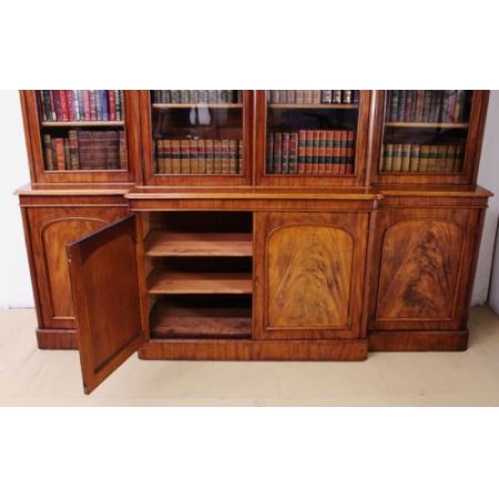 Original viktorianisches Breakfront Mahagoni Bücherregal massiv antik 1850