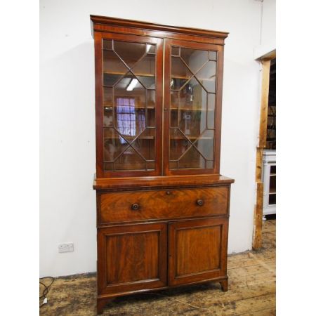 Georgianischer antiker Bücherschrank Sekretär Mahagoni 1820 George III 