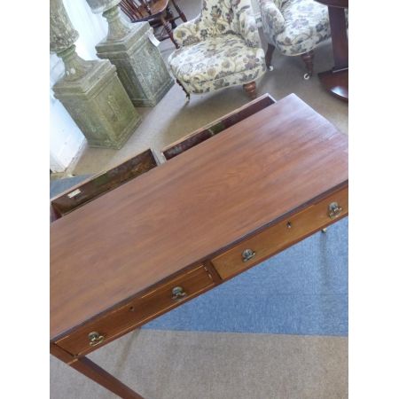 Englischer antiker Beistelltisch Mahagoni massiv 1860