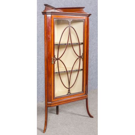 Original edwardianische Sheraton Revival Vitrine Mahagoni Eckschrank 1910