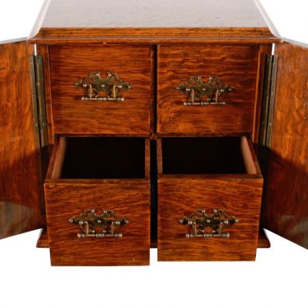 Viktorianischer antiker Sammelschrank Schränkchen Eiche Massiv 1880