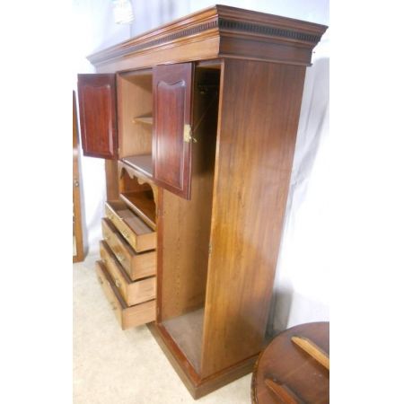 Edwardianischer Kleiderschrank antik Mahagoni massiv Robson & Sons 1900
