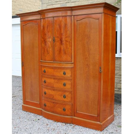 Antiker edwardianischer Maples & Co Kleiderschrank Satinholz massiv 1890