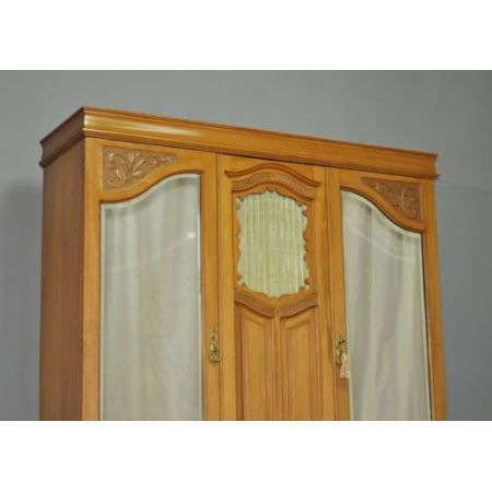 Großer edwardischer Kleiderschrank original antik Nussbaum Massiv 1890