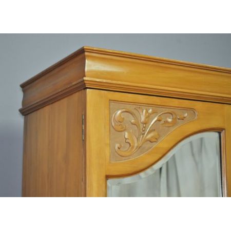 Großer edwardischer Kleiderschrank original antik Nussbaum Massiv 1890