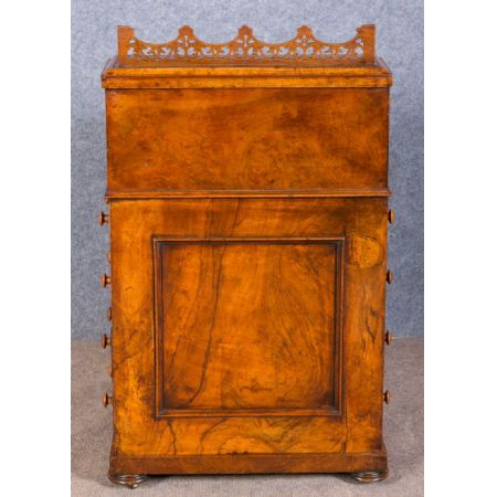 Original antiker viktorianischer Davenport Sekretär englisch Nussbaum massiv 1870