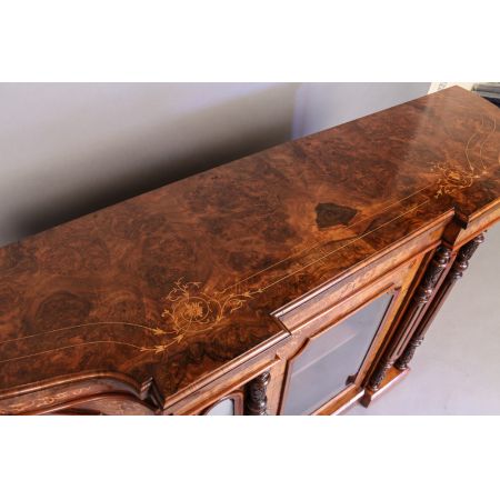 Viktorianisches original antikes Sideboard aus massivem Nussbaum 1860