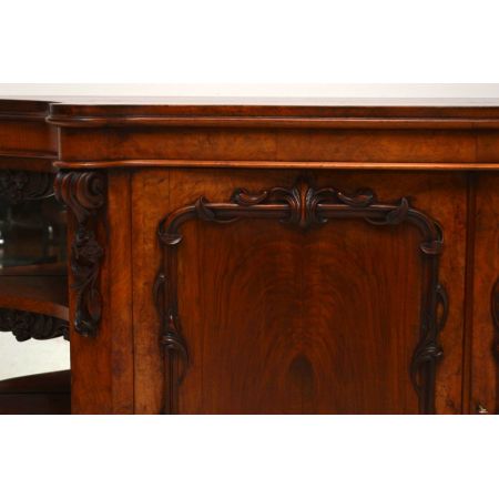 Antikes viktorianisches Nussbaum Sideboard massiv original 1850