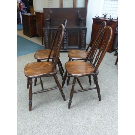 Englischer antiker Satz von 4 massiven Landstühlen 1920