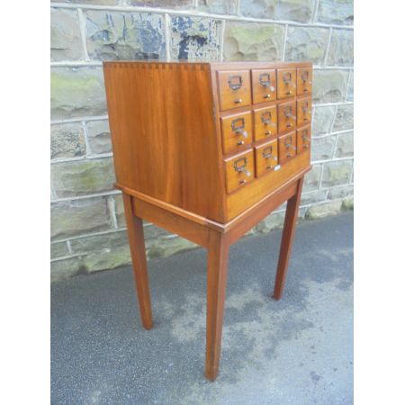 Original antiker Nussbaum Aktenschrank Kommode Filing Cabinet massiv englisch 1920