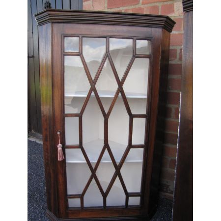 Antikes Paar viktorianische massive Mahagoni Eckschränke Hängeschränke Vitrinen 1900